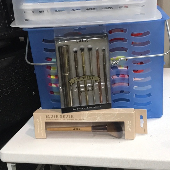 Cala Makeup Brushes/New In Unopened Boxes. - Picture 1 of 3